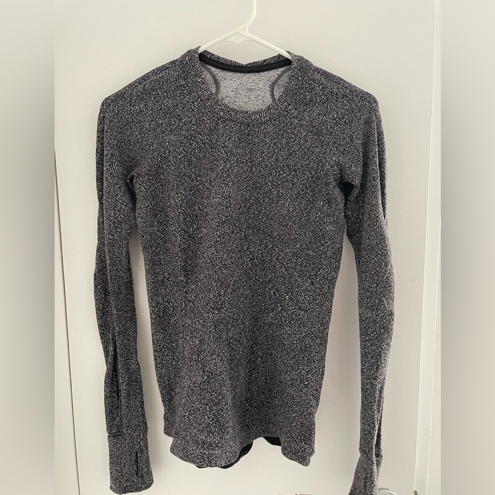 Lululemon black and white pattern long sleeve top